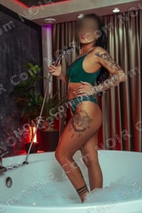 Amber, Begleitung in Bukarest, Pipera (3/8)